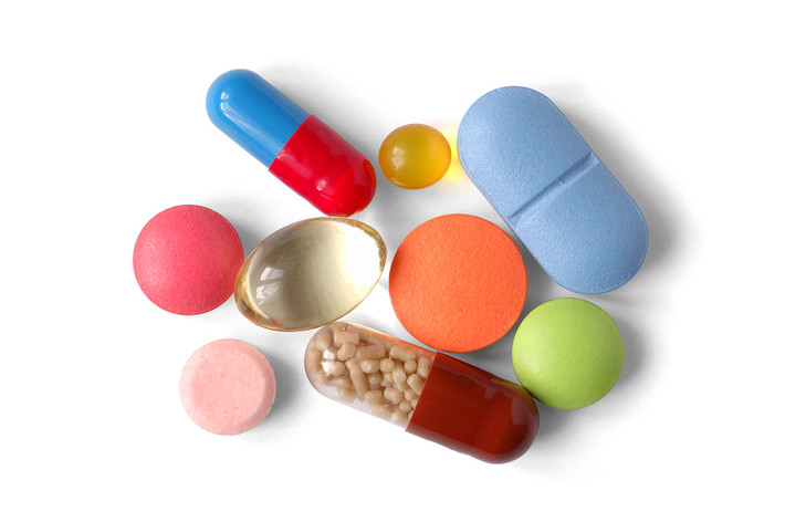 Bạn sẽ cảm thấy đói nếu cơ thể bạn thiếu vitamin. Vì vậy, để tránh bị đói do thay đổi hooc-môn hãy cung cấp cho cơ thể đủ các vitamin và khoáng chất.