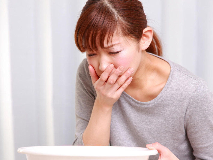 Dù ốm nghén là tốt cho sức khỏe của bà mẹ và thai nhi nhưng không có nghĩa là phụ nữ nên ốm nghén suốt 40 tuần. Các nhà nghiên cứu cho rằng không nên ăn những thực phẩm khiến ốm nghén nặng thêm vì những thực phẩm đó cũng chưa chắc đã tốt cho thai nhi.