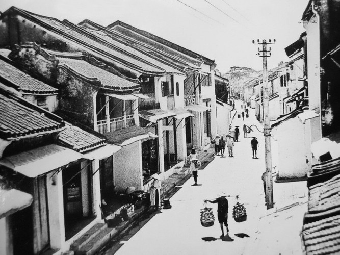 Đường Quảng Đông, nay là đường Nguyễn Thái Học.