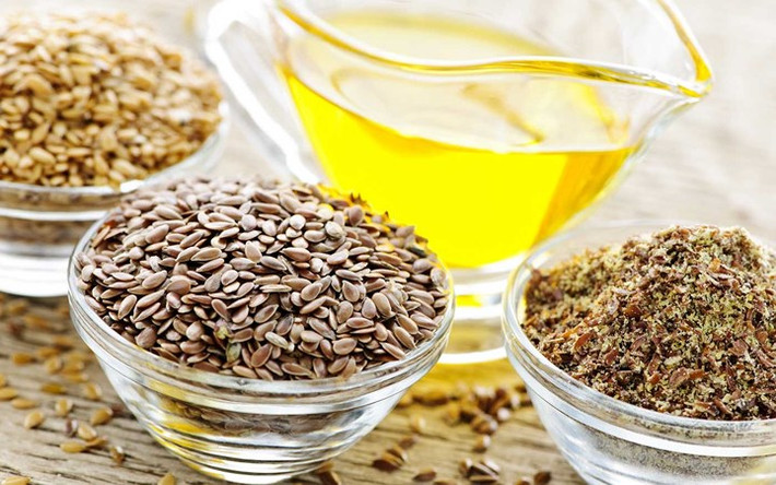 Dầu: Dầu óc chó cũng như dầu hạt cải, dầu hạt lanh, và dầu ôliu, tất cả các loại dầu này đều rất giàu axit béo omega-3, giúp giảm viêm xương khớp. Axít béo Omega-3 có thể giúp giảm đau khớp và giảm độ cứng. Ăn các loại thực phẩm giàu axit béo omega-3 để ngăn ngừa viêm xương khớp.