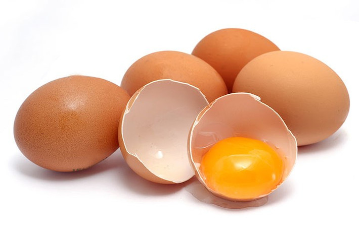 Trứng: Bạn có thể ăn chúng bất cứ lúc nào trong ngày, ngày cả vào ban đêm mà không sợ bị tăng cân.