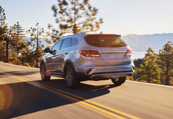 Tại thị trường Mỹ, Hyundai Santa Fe Sport sẽ được bán với giá khởi điểm từ 24.950 USD (tương đương 566 triệu đồng).