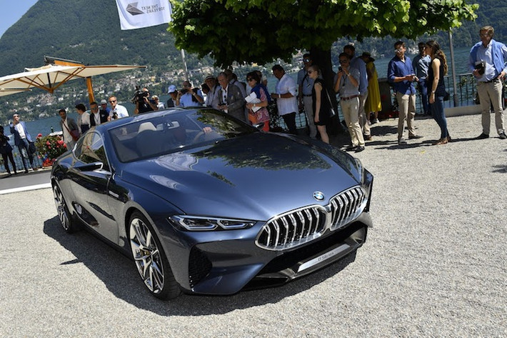 Hiện mới chỉ đang ở dạng xe ý tưởng, BMW không công bố chi tiết hệ động lực được sử dụng trên 8 Series thế hệ mới. Tuy nhiên, có thể chắc chắn rằng chiếc xe sẽ dẫn động cầu sau hoặc 4 bánh xDrive, đi kèm với hộp số tự động. Các phiên bản động cơ của 8 Series được dự đoán sẽ tương tự như 7 Series.
