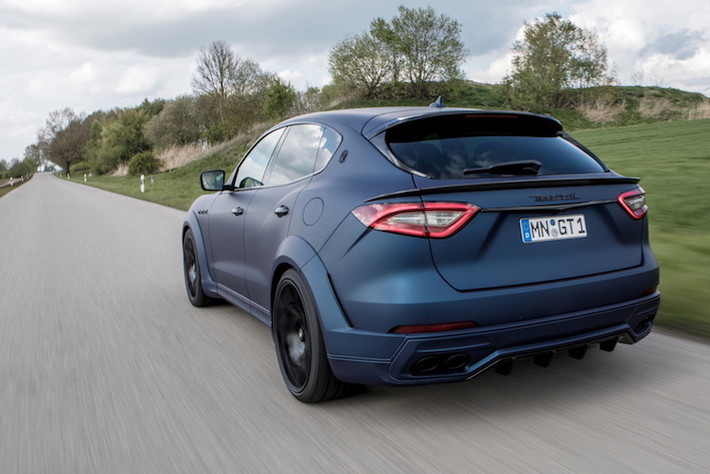 Với những nâng cấp động cơ, chiếc Maserati Levante của Novitec Rosso có thể tăng tốc từ 0-100 km/h chỉ trong 4,8 giây và tốc độ tối đa gần 274 km/h. Như vậy, chiếc xe có hiệu năng mạnh hơn cả mẫu SUV thể thao Porsche Cayenne GTS cao cấp hơn.