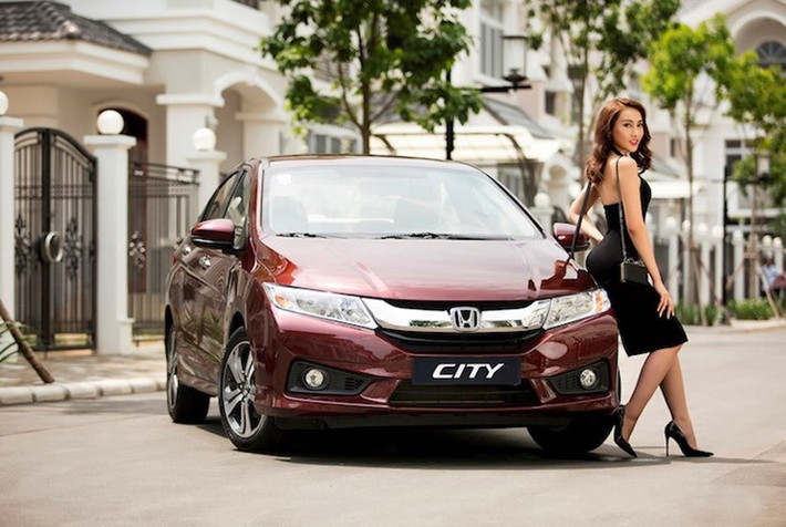 Vẫn giữ vị trí thứ 9 là mẫu sedan hạng B giá rẻ City cũng của Honda, khi có doanh số 456 chiếc. Honda City hiện đang là dòng xe bán chạy nhất của Honda ôtô Việt Nam; xe hiện có 2 phiên bản số tay và số tự động với giá đề xuất tương ứng là 533 và 583 triệu đồng.