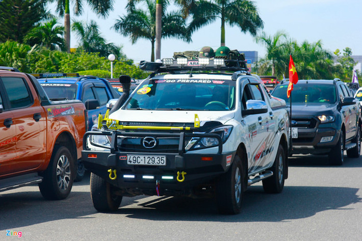 Ngày hội bán tải 3 miền lần đầu tiên được tổ chức đã quy tụ hơn 120 chiếc xe ôtô bán tải, bao gồm các mẫu Ford Ranger, Mitsubishi Triton, Chevrolet Colorado, Nissan Navara.