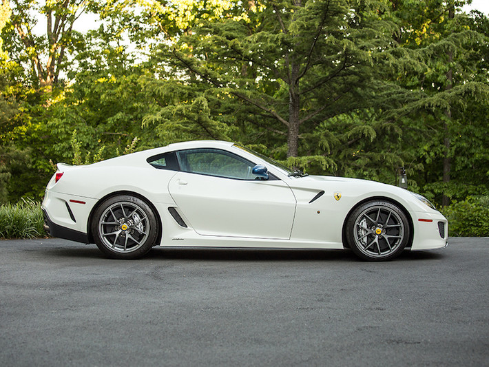 Trước 599 GTO, chỉ có duy nhất 2 chiếc Ferrari khác được đặt tên gọi GTO - ám chỉ phiên bản dân dụng của một mẫu xe đua, được sản xuất chỉ để nhằm mục đích được quyền tham gia vào các giải đua. Tuy nhiên không giống như chiếc 250 GTO hay 288 GTO trong quá khứ, 599 GTO không tham gia vào bất kỳ giải đua xe chính quy chuyên nghiệp nào, ngay cả 599XX cũng vậy.
