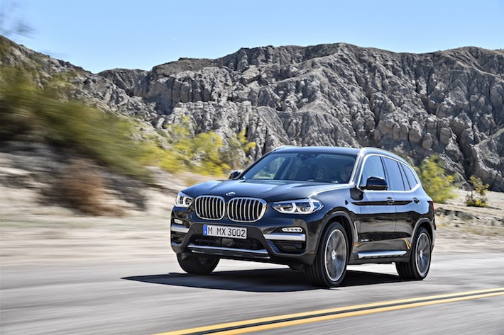 BMW đưa ra cho X3 tổng cộng 4 phiên bản động cơ, trong đó 2 bản động cơ diesel là xDrive 20d và 30d có công suất lần lượt 190 PS/400 Nm và 265 PS/620 Nm. Bản xDrive 30i chạy xăng mạnh 248 mã lực - lớn hơn 8 mã lực so với bản xDrive 28i của thế hệ trước mà nó thay thế. Phiên bản này có khả năng đạt 0-100 km/h trong 6 giây và tốc độ tối đa 210 km/h.