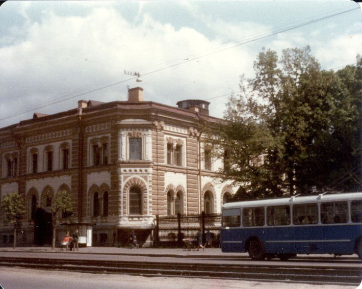 Trên đại lộ Ligovskiy. Ảnh: Michael Neubert.
