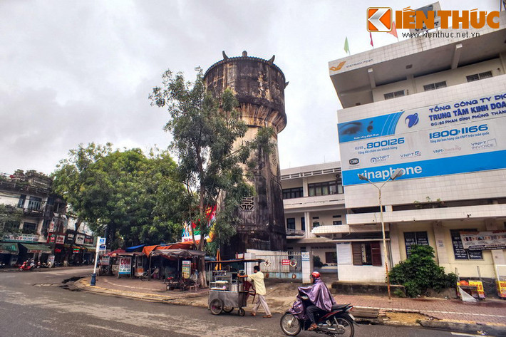 Trong suốt nhiều thế hệ, tháp nước Quảng Ngãi đã đóng vai trò một công trình mang tính điểm nhấn của phố thị Quảng Ngãi.