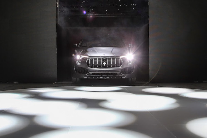 Với Levante, Maserati hy vọng rằng doanh số bán ra của hãng trong vài năm tới sẽ được nâng cao ở Mỹ và Trung Quốc. Các đối thủ của Maserati gồm Porsche Cayenne, BMW X6 và Mercedes GLE-Class.