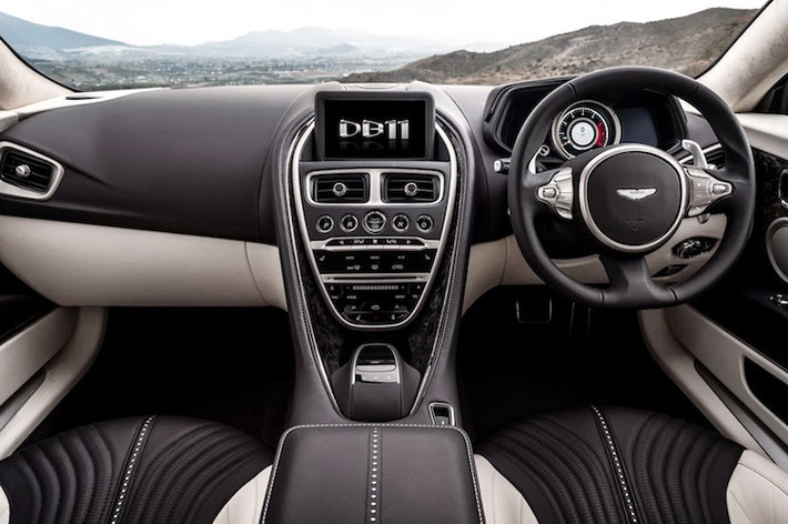 Nhờ sự hợp tác với Mercedes, nội thất của DB11 không chỉ sang trọng hơn mà còn được trang bị các công nghệ hiện đại chưa từng thấy trên một chiếc Aston Martin trước đây.