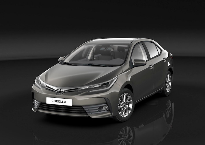 Hiện đã chuẩn bị kỷ niệm 50 năm và đã bước sang thế hệ thứ 11, dòng xe Toyota Corolla đang được bán ở khoảng 150 quốc gia và chiếm tới 20% doanh số toàn cầu. Để tiếp tục giữ vững được đà thành công, Toyota đã tung ra phiên bản Corolla nâng cấp giữa vòng đời dành cho năm 2017.