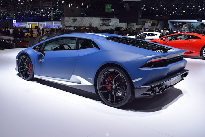 Dựa vào bodykit, có thể khẳng định phiên bản mới này sẽ dựa trên chiếc Huracan LP610-4 thay vì bản giá rẻ LP580-2 mới ra mắt gần đây.