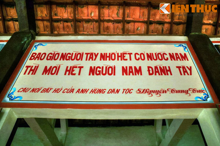 Qua đó, mỗi người con nước Việt có thể tự hào thấy rằng dù trong bất cứ hoàn cảnh nào, dân tộc này cũng thừa ý chí quật cường để vươn lên, cũng không thiếu những người con sẵn sàng quyết tử cho Tổ quốc quyết sinh…