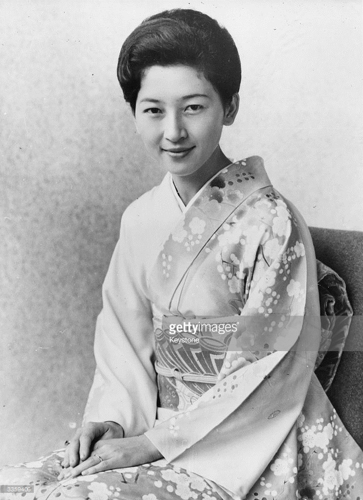 Một bức chân dung chính thức của Công nương Michiko, chụp ngày 26/10/1970. Ảnh: Gettyimages.com