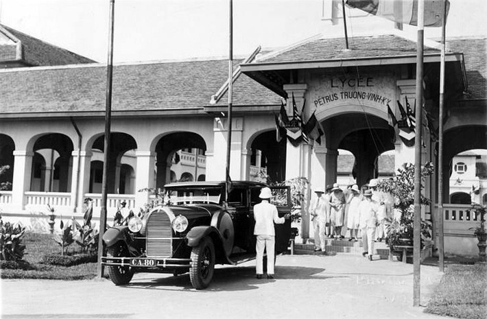 Toàn quyền Philipines Davis M. Robin thăm trường Petrus Ký vào tháng 2/1931. Ảnh tư liệu.