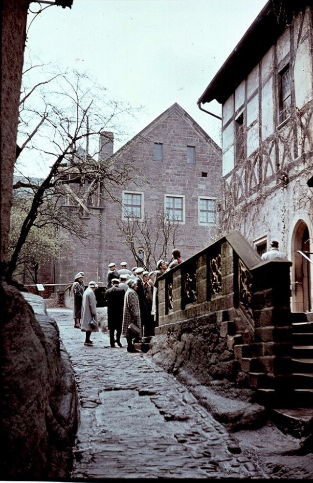 Bên ngoài lâu đài Wartburg. Ảnh: Normann Flickr.