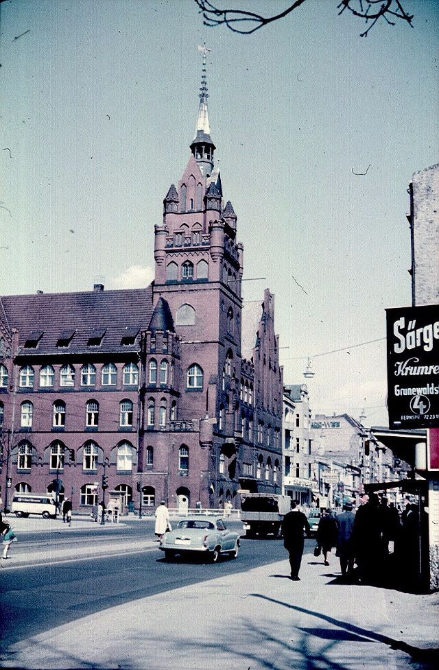Tòa nhà ủy ban quận Steglitz ở Berlin năm 1960. Ảnh: Normann Flickr.