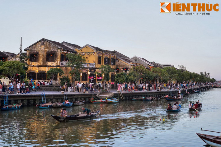 Ít ai biết rằng tên gọi sông Thu Bồn bắt nguồn từ tên gọi của Bà Thu Bồn - một người phụ nữ đã đi vào truyền thuyết, được tôn vinh ở mảnh đất Quảng Nam.