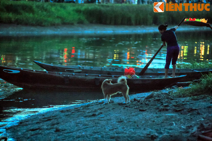 Có thể nói, chuyện về Bà Thu Bồn có nhiều dị bản khác nhau, nhưng đều làm nổi bật chân dung một người phụ nữ đức độ, là người mẹ của quê hương, xứ sở mang sắc màu huyền bí, là biểu tượng của khát vọng đất nước thái bình.
