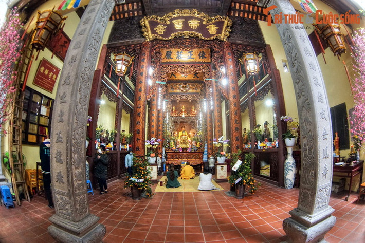 Đến thời Nguyễn, phường Báo Thiên đổi thành làng Tiên Thị nên dân gian gọi đền Lý Quốc Sư theo tên làng là đền Tiên Thị.