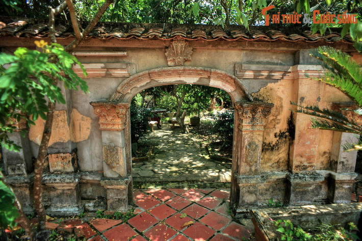 Không chỉ là điểm thăm quan thông thường, nhà cổ ông Kiệt còn là điểm du lịch homestay, cho phép du khách nghỉ ngơi, trải nghiệm thực tế cuộc sống sinh hoạt của một gia đình giàu có ở Nam Bộ hai thế kỷ trước...