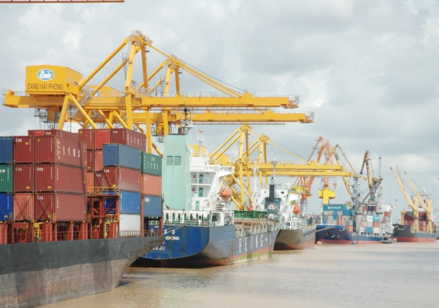 Những góc nhìn cận cảnh Cảng Hải Phòng.