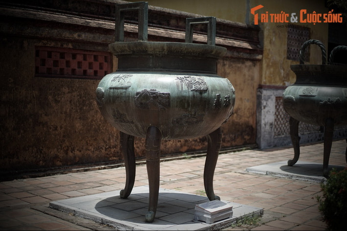 Từ những điều trên, TS. Phan Thanh Hải khẳng định Cửu Đỉnh hoàn toàn đáp ứng đầy đủ các tiêu chí của UNESCO về di sản tư liệu: 1 - Ý nghĩa lịch sử; 2 - Hình thức và kiểu dáng; 3 - Ý nghĩa xã hội; 4 - Tính cộng đồng và tinh thần; 5 - Tính độc đáo, hiếm có; 6 - Tình trạng toàn vẹn, đầy đủ...