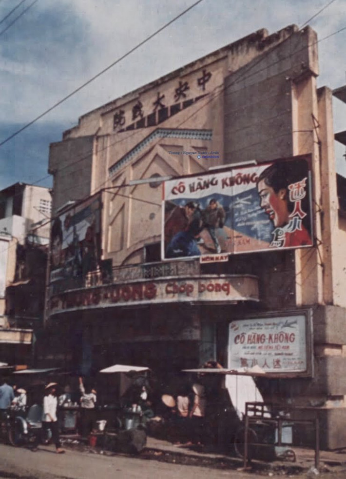 Central Cinema - một trong những rạp phim bình dân lâu đời của Sài Gòn.
