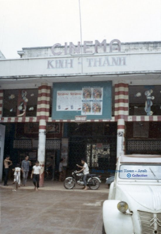Rạp Kinh Thành ở khu Tân Định, chuyên về phim Ấn Độ và phim cao bồi.