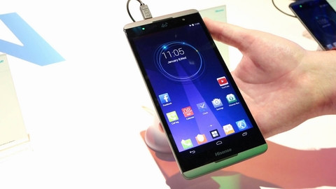 Hisense X1 6,8-inch. Hisense (Trung Quốc) đã trình diễn chiếc phablet khổng lồ X1 cỡ 6,8-inch tại triển lãm CES 2014 tại Las Vegas. Thiết bị này nổi bật với màn hình LCD IPS độ phân giải 1080x1920 điểm ảnh, bộ xử lý lõi tứ Qualcomm Snapdragon 800, tích hợp camera sau 13MP, nguồn pin 3.900mAh và hoạt động trên hệ điều hành Android 4.4 KitKat.