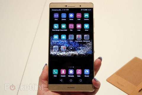 Huawei P8Max cỡ 6,8-inch. Phablet cỡ lớn nhất và gần đây nhất trên thị trường phải kể tới là Huawei P8Max. Sản phẩm phát hành ra thị trường vào cuối tháng 5/2015. Máy nổi bật với màn hình 6,8-inch, độ phân giải 1080x1920 điểm ảnh, bộ xử lý HiSilicon Kirin 930 gồm 8 lõi do chính Huawei chế tạo, bộ nhớ RAM 3GB, tích hợp camera sau 13MP kèm theo bộ ổn định hình ảnh quang học và nguồn pin 4.360mAh.