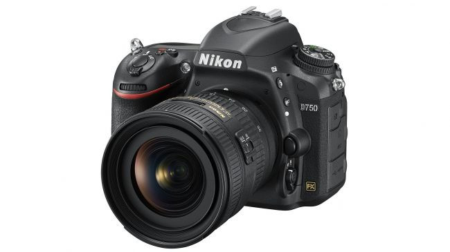 7. Nikon D750. Mẫu full-frame đáng giá, đa năng và hiệu suất cao.Cảm biến - full frame, 24,3 Mp | Ống kính - Nikon FX, DX (ở chế độ crop) | Màn hình - 3,2-inch, 1.229K chấm | Ống ngắm - Quang học | Chụp liên tục - 6,5 fps | Quay phim - 1080p | Trình độ người dùng - Nhiếp ảnh chuyên nghiệp. Giá chính hãng - 43,6 triệu đồng (2.000 USD).