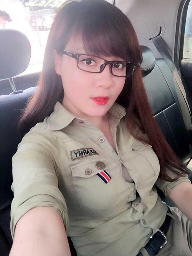 Đây là lần đầu tiên Hà My tham gia coi thi nên cô giám thị xinh đẹp cảm thấy khá hồi hộp. “Đêm đó em đã không ngủ được. Buổi sáng, em phải dậy từ 4 giờ và đến điểm thi lúc 6 giờ để chuẩn bị" - cô nói.