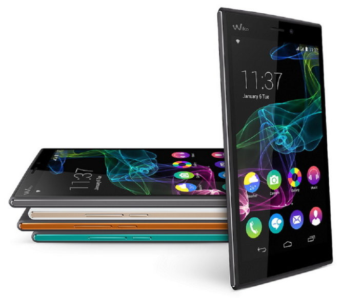 Wiko đưa các dòng smartphone giới thiệu tại Đại hội Di động Toàn cầu (MWC) 2015 về VN gồm Ridge và Ridge Fab có giá lần lượt 3.799.000 VNĐ và 3.999.000 VNĐ. Cả hai đều có camera trước 5MP, tham gia nhóm "smartphone selfie", chụp góc rộng 87 độ và camera sau 13MP, dùng Android 4.4 Kitkat.Ridge Fab là smartphone màn hình HD lớn 5,5-inch (phablet), dùng chip bốn nhân Snapdragon 410 1,2GHz, RAM 2GB, bộ nhớ trong 16GB và pin 2820 mAh. Riêng Ridge màn hình 5-inch, dùng chip tám nhân, MediaTek 6592 1,4GHz, 2GB RAM và 16 GB bộ nhớ, pin 2400 mAh.