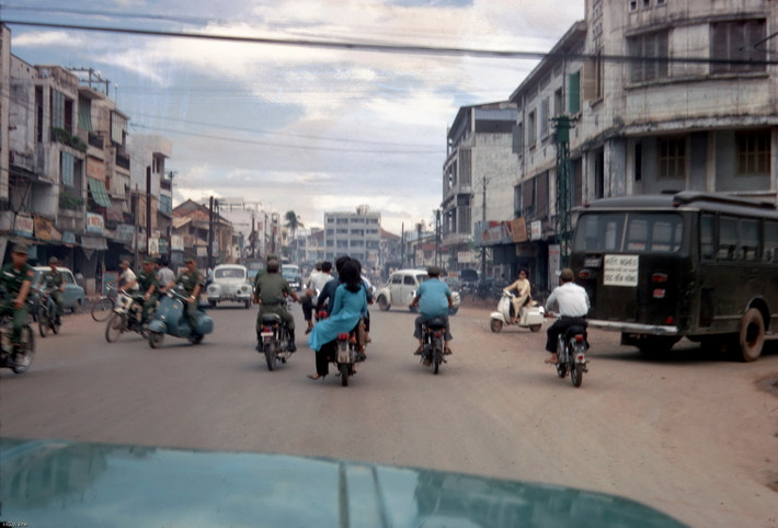Ngã ba Võ Tánh (Hoàng Văn Thụ) - Trương Tấn Bửu (Trần Huy Liệu). Ảnh: Misssnep.smugmug.com.