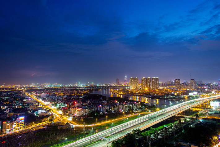 TP HCM trong hoàng hôn. Ảnh: Raymond Low - 500px.com