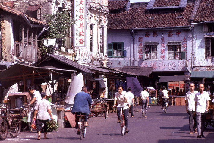 Khu Phố Tàu ở Singapore năm 1969. Ảnh: Bruce Thomas