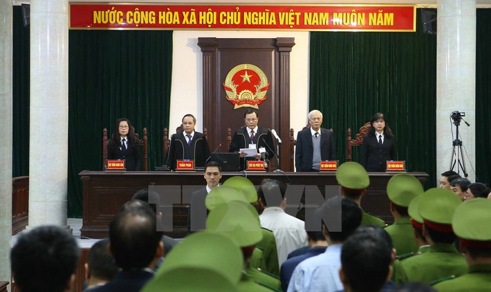 Quang cảnh phiên tuyên án. (Ảnh: Doãn Tấn/TTXVN).