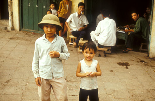 Trẻ em Hà Nội.
