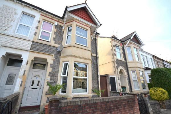 Nhìn từ bên ngoài, ngôi nhà hai tầng kiểu dáng Edward cổ điển ở Splott, Cardiff này trông khá bình thường, thậm chí có phần nhạt nhòa và hòa lẫn vào những ngôi nhà khác trên phố, thế nhưng, nếu một lần bước qua cánh cửa và chiêm ngưỡng vẻ đẹp bên trong, ai ai cũng phải bất ngờ.