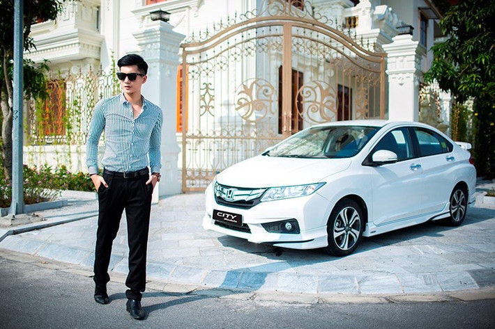 Trong đòng sản phẩm của Honda ôtô hiện tại, mẫu sedan hạng B Honda City góp phần lớn nhất vào tổng doanh số của năm 2016 khi hãng đã bán được tới 5780 xe trong cả năm. Dù vẫn phải cạnh tranh với nhiều đối thủ, đặc biệt là Toyota Vios nhưng trong năm 2016, Honda City đạt mức tăng trưởng tốt nhất trong phân khúc, lên tới 81% so với năm 2015.