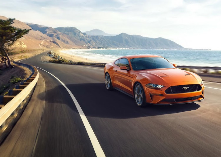 Giá bán của Mustang 2018, cùng các thông tin chi tiết thêm sẽ tiếp tục được Ford công bố vào gần ngày bán ra của chiếc xe. Theo dự kiến, Mustang 2018 sẽ có mặt tại các showroom Ford kể từ mùa thu này.
