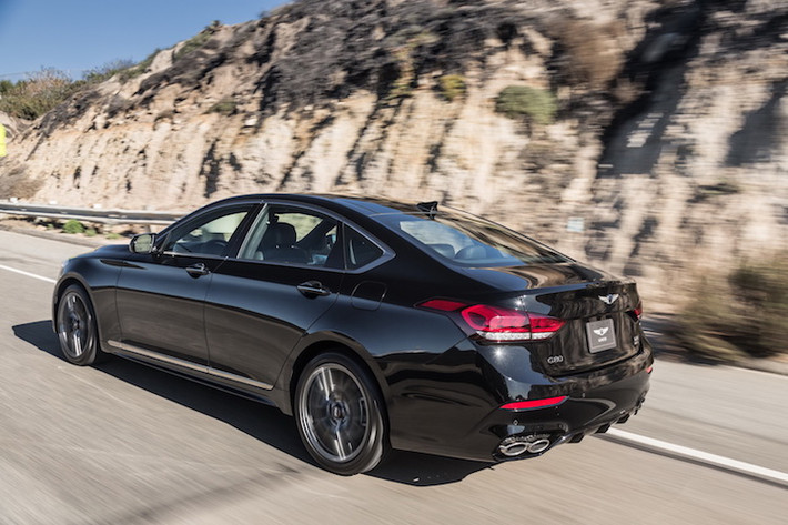 Genesis G80 Sport, cùng với những phiên bản Genesis G80 2018 sẽ bắt đầu có mặt từ mùa xuân 2017 này tại các đại lý ở Mỹ và Canada.