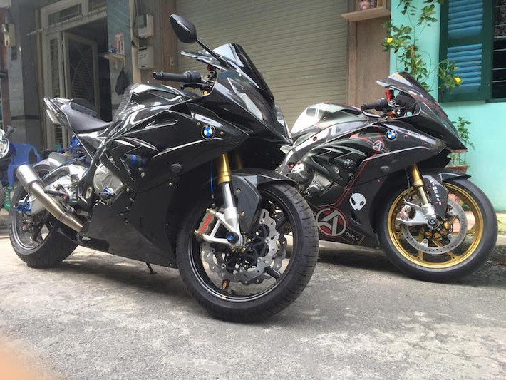 Ở dạng nguyên bản, siêu môtô BMW S1000RR vốn đã là một trong những hciếc xe tốt nhất Thế giới hiện tại. Tuy nhiên đối với một số người chơi xe, họ vẫn chưa hài lòng về hiệu năng của mẫu superbike được mệnh danh là "cá mập" này và vẫn tiếp tục tìm cách nâng cấp S1000RR.