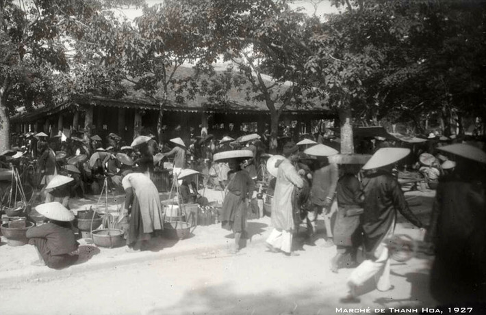 Chợ Thanh Hóa năm 1927. Ảnh tư liệu.