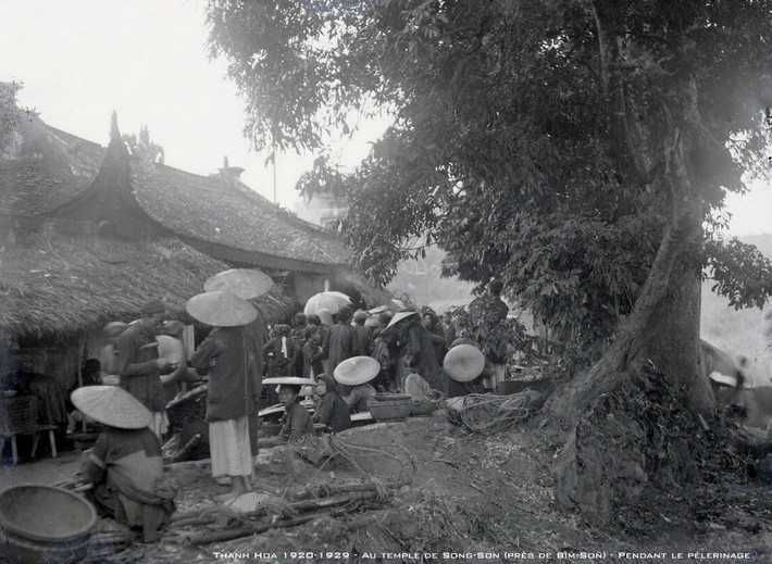 Đền Sòng Sơn ở Bỉm Sơn, Thanh Hóa trong ngày hội. Ảnh tư liệu.