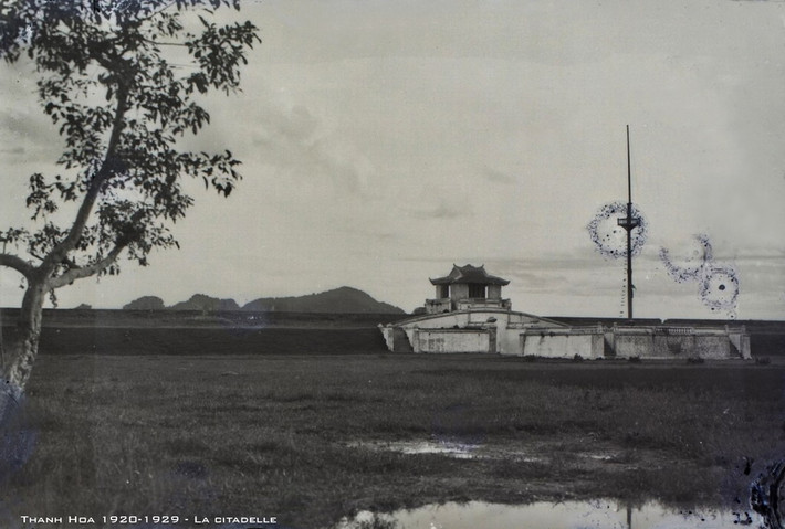 Thành Thọ Hạc ở Thanh Hóa thời Pháp thuộc, thập niên 1920. Tòa thành này được xây dựng dưới thời vua Gia Long và Minh Mạng của nhà Nguyễn. Ảnh tư liệu.
