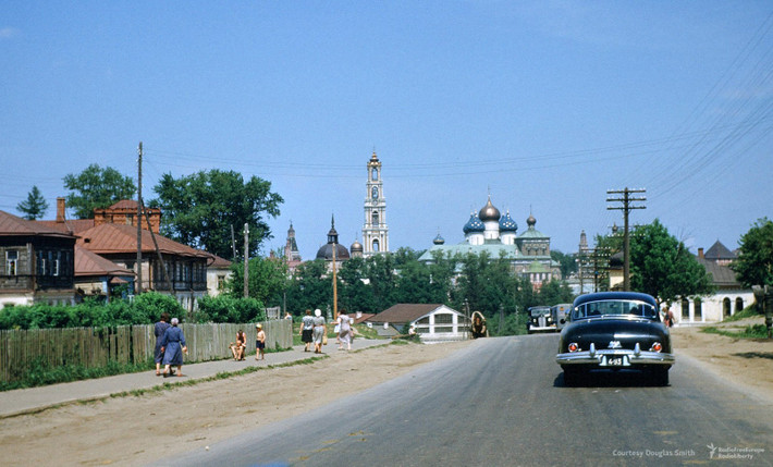 Quần thể nhà thờ Troitse-Sergiyeva Lavra ở thị trấn thị trấn Sergiyev Posad, cách Moscow khoảng 70km. Ảnh: Russiatrek.org.